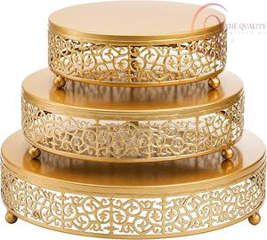 Support à gâteau en métal décoratif avec une construction solide, idéal pour les boulanger professionnels et les cuisines domestiques - Product Image 1