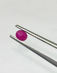 Piedra de Rubí Natural de 4x3 mm, Corte Facetado Johnson, Forma Ovalada, en Color Rojo Intenso - Product Image 3