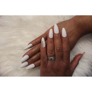 Nuovo Set di Unghie Finte Francesi - Alta Qualità, Durevoli e Facili da Applicare - Product Image 2