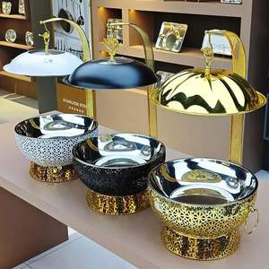 Plat à chafing décoratif de designer avec finition moderne pour buffet et utilisation hôtelière - Product Image 1