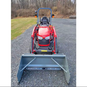 Tracteur agricole Massey Ferguson MFGC1725M 4WD 70CV 2022 avec moteur, boîte de vitesses et pompe - Product Image 1