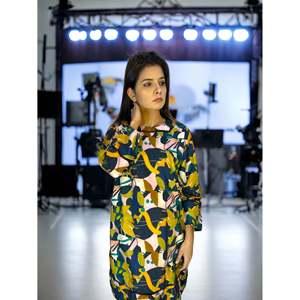 ชุดสูทผู้หญิง LP FANINO รุ่น Abstract Long Cut ราคาพิเศษเริ่มต้นที่ $1699! - Product Image 2