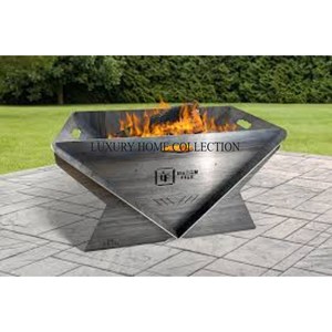 Gran hoguera geométrica de metal con forma hexagonal creando un diseño sofisticado y único para el entretenimiento en el patio trasero - Product Image 4