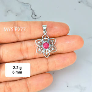 Colgante de Rubí Atemporal en Plata de Ley 925, Elaborado Artesanalmente con Anillo de Plata con Piedras Naturales - Product Image 1