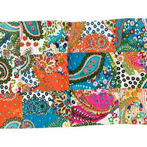 Fundas de Cojín Multicolor con Estampado Paisley de 16x16 Pulgadas, Hechas a Mano, Decorativas en 3D, para Sofá o Cama - Product Image 1