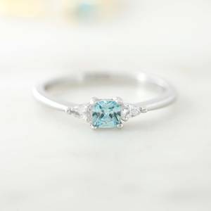 Bague personnalisée en argent 925, nouvelle collection, avec aquamarine et zircon cubique sertis clos, pour mariage, à prix abordable - Product Image 2