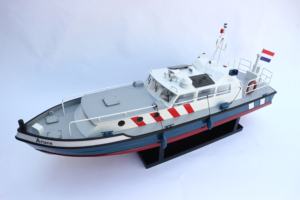 Modèle réduit de bateau en bois commercial Ariane de haute qualité fait à la main au Vietnam pour la décoration intérieure Boîte cadeau Artisanat en bois Boîtes en bois Signes muraux - Product Image 5