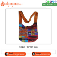 Tas Tote Besar Wanita Buatan Tangan Nepal Berkualitas Tinggi dari Ahana, Motif Patchwork Boho Bergaris, Resleting, Tali Tunggal, Logo Unik untuk Belanja