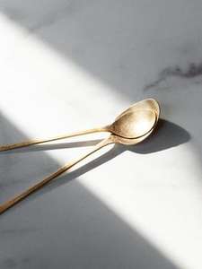 ชุดช้อนแบนเคลือบ PVD ทองทำจากสแตนเลสเกรดพรีเมี่ยมสำหรับใช้บนโต๊ะในงานแต่งงานเครื่องครัวและอุปกรณ์รับประทานอาหารที่บ้าน - Product Image 3