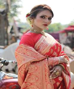 Sari de tienda boutique para opciones únicas y elegantes Sari simple del fabricante para una elegancia discreta. - Product Image 3