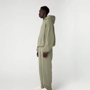 Sweat à capuche athlétique 100% coton pour hommes pour l'entraînement et les vêtements décontractés respirant et évacuant l'humidité pour l'automne - Product Image 3