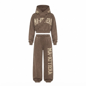 Conjunto de Sudadera Corta con Capucha y Pantalones Anchos de Felpa de Algodón con Lavado Ácido para Mujer, Estilo Urbano, Venta al por Mayor OEM - Product Image 3