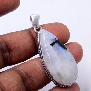 Arc-en-ciel Moonstone Designer Lisse Poire Gemstone Pendentif À La Main En Argent Pendentif De Mariage De Mariée Bijoux Cadeau - Product Image 1