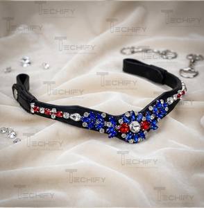Fronture de luxe en cuir noir en forme de V avec cristaux rouges et bleus et décorations en strass pour cheval - Product Image 4