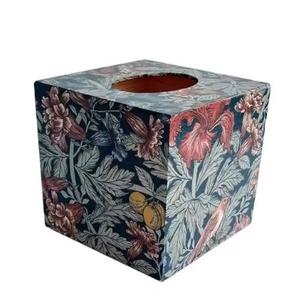 Caja de pañuelos de madera maciza con acabado antiguo Espacio de sujeción duradero de alta calidad Diseño moderno con artesanías de color natural - Product Image 3