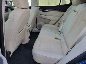 ลดราคาสุดคุ้ม.. รถมือสองปี 2023 BUICK ENVISION AVERNAIR FWD - พร้อมส่ง - Product Image 3
