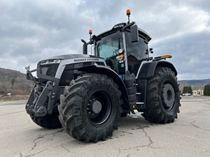 รถแทรกเตอร์ Massey Ferguson 8S.245 4wd พร้อม AC และห้องโดยสาร