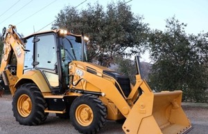 2023 CATERPILLAR 420 Mini retroexcavadora de carga frontal usada con Motor de componentes de núcleo de bomba hidráulica Moog a la venta - Product Image 2