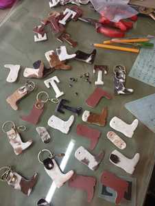 Juego de Llaveros de Cuero Vacuno con Iniciales de la A a la Z, Colgante para Bolsa o Coche con Letra de Piel Sintética, Accesorios de Ropa - Product Image 3