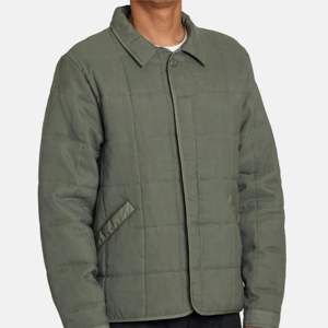 Veste matelassée légère pour homme-Chaude et résistante à l'eau, parfaite pour les activités d'hiver et de plein air - Product Image 2