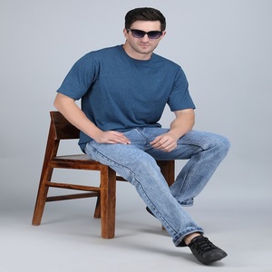 Vente en gros de streetwear pc en coton biologique pv dans différentes méthodes d'impression et matériaux T-shirt à col rond pour hommes en stock à vendre - Product Image 4