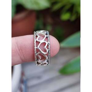 925 Sterling Silver Handmade Women's <b>Ring</b> Band Heart to Heart Connected <b>Circle</b> Hearts with Cut Ruby Christmas Gift - Product Image 4