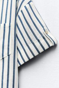 Chemise à rayures tendance pour femmes, idéale pour le bureau, avec un design professionnel et sophistiqué, disponible à la vente à bas prix - Product Image 5