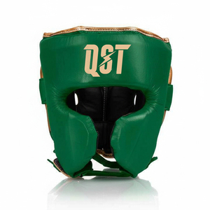 Gants de boxe de haute qualité avec protège-tête et protège-aine, équipement de protection pour l'entraînement en salle de sport et logo et design personnalisés - Product Image 4