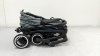Poussette de voyage pour animaux de compagnie, vélo tout-terrain pour chiens - Légère, pliable, 4 roues, roues amortissantes amovibles, pliage à une main