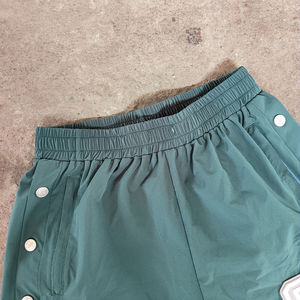 Personalizado de los hombres de alta calidad Streetwear pantalones cortos y chaqueta de 2 piezas Sweatsuit Nylon cremallera Sudadera con capucha cortavientos conjunto corto para los hombres - Product Image 4