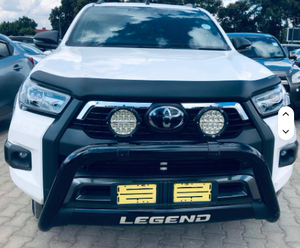 Toyota Hilux 2023 4x4 Usada a Precio Accesible - Product Image 3