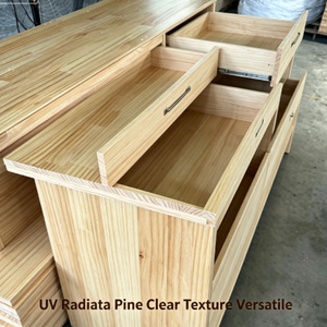 Tablero de Madera Ecológica de <span class=keywords><strong>Pino</strong></span> Radiata Macizo con Recubrimiento UV Premium, con Juntas Dentadas, para Gabinetes de Cocina de Alta Gama y Componentes de Cajones - Product Image 1