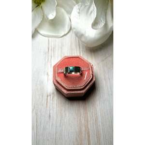 Anillo de Plata de Ley con Turquesa Mohave, Diseño Navajo, con Incrustaciones de Oro Rosa y Baño de Rodio, Licencia Privada 'IS' - Product Image 2