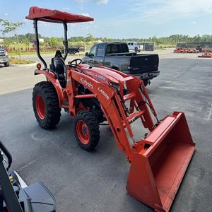 Tracteur agricole utilitaire à moteur 25 CV avec chargeur frontal 4x4 L4508 pour l'agriculture - Product Image 5
