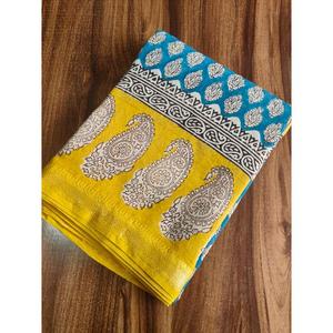 Tissu de coton imprimé de qualité d'exportation pour Saree et costume rendant le tissu de vêtement accessible à un prix raisonnable - Product Image 1