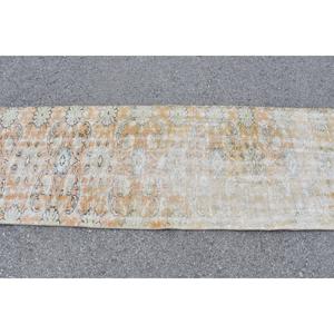 พรมวินเทจขนาด 2.7x8.9 ฟุต พรมลายทางสไตล์ตุรกี พรมลายต้นไม้และพืชสีน้ำตาลส้ม - Product Image 3