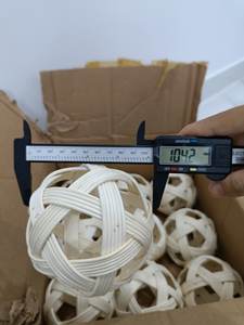 ลูกหวายทรงกลมสำหรับเด็กของเล่นนกแก้วทำจากหวายสีธรรมชาติของเล่นสัตว์เลี้ยง - Product Image 3