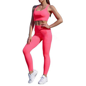 Ensemble de yoga pour femmes en polyester à usage extérieur à bas prix Ensemble de yoga pour femmes en matériau durable - Product Image 1