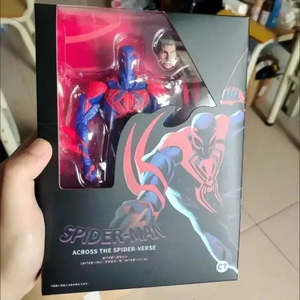 Set de Figuras de Acción de Spider-Man: A Través del Spider-Verso, Nuevo, Modelo de Plástico, Accesorios de Anime con Diseño de Personajes - Product Image 3