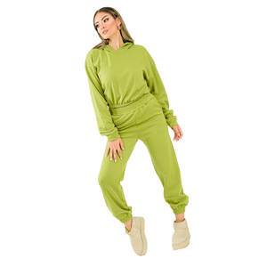 ชุดเซ็ทลำลองสำหรับผู้หญิง 2 ชิ้น เสื้อฮู้ดครอปแขนยาวและกางเกงจ็อกเกอร์ ผ้าฟลีซระบายอากาศ 100% ผ้าฝ้าย เหมาะสำหรับฤดูหนาว - Product Image 3