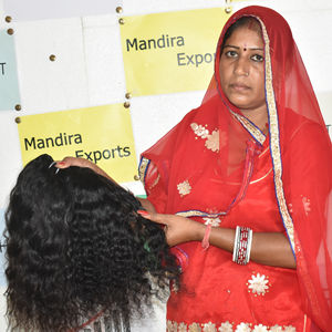 Extensions de cheveux humains du temple indien brut à cuticule bouclée crépue noire non vierge 100% du vendeur Style de vague profonde lâche - Product Image 4