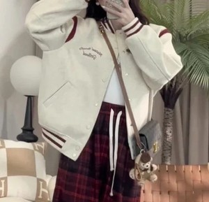 Personnaliser la conception Logo Varsity Jacket Fabricant Quick Dry Windproof Varsity Jackets Trendy Women's Letterman Jackets - Product Image 4