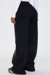 Pantalones Deportivos Anchos Negros Deslavados para Mujer, Cintura con Cordón Ajustable, Estilo Casual Urbano con Bolsillos - Product Image 3