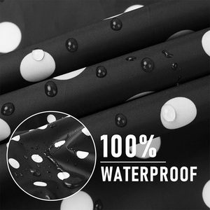 Poncho de lluvia empacable con opciones de marca de bordado de impresión personalizada para promociones de senderismo de viaje y uso en clima lluvioso - Product Image 6