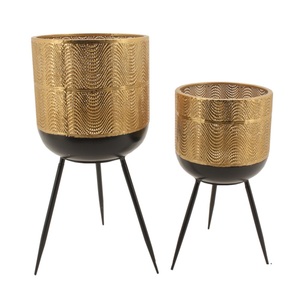 Jardinière de fleurs à finition antique en métal fabriquée à la main jardinière en métal en aluminium grande taille pot de fleurs décoratif de jardin - Product Image 4