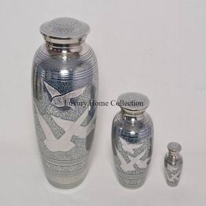 Urnas para cenizas de mesa fundidas en aluminio de Color plateado pulidas brillantes con borde de Color dorado, ollas y tarros para cenizas de diseñador hechos a mano - Product Image 6