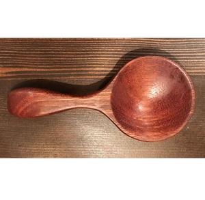 ช้อนไม้ธรรมชาติพรีเมี่ยมสำหรับทำอาหารผสมและเสิร์ฟของใช้ทำด้วยมือด้ามจับสบายดูเรียบง่ายเหมาะสำหรับห้องครัว - Product Image 3