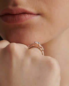 Brillant Vintage Style or 0.56ctw Marquise coupe ovale coupe côté pierre Solitaire laboratoire cultivé diamant bijoux femmes mariage fête porter - Product Image 2