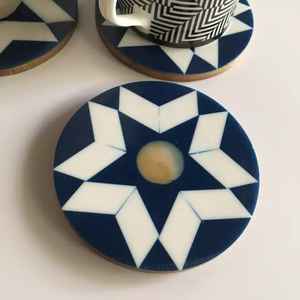 High Quality Resin Coasters <b>Round</b> Shape Handmade Eco-Friendly Reusable <b>Table</b> Top Coaster <b>Mats</b> & Pads Export Quality Coasters - Product Image 1