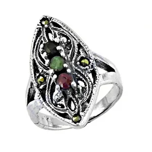 Bague de cocktail vintage en argent 925 avec pierres en zircon, motif floral, bijoux statement pour femmes, à porter au quotidien, provenant du Rajasthan - Product Image 2